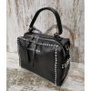 Bolso polipiel y tachuelas