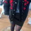 Moda Chaqueta Joya Flores Rojas